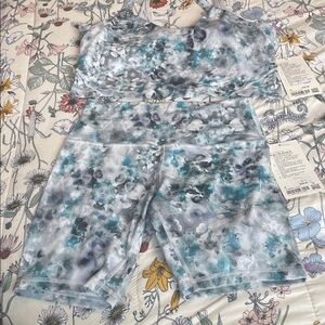 Lululemon align Sports Bra and Shorts Set